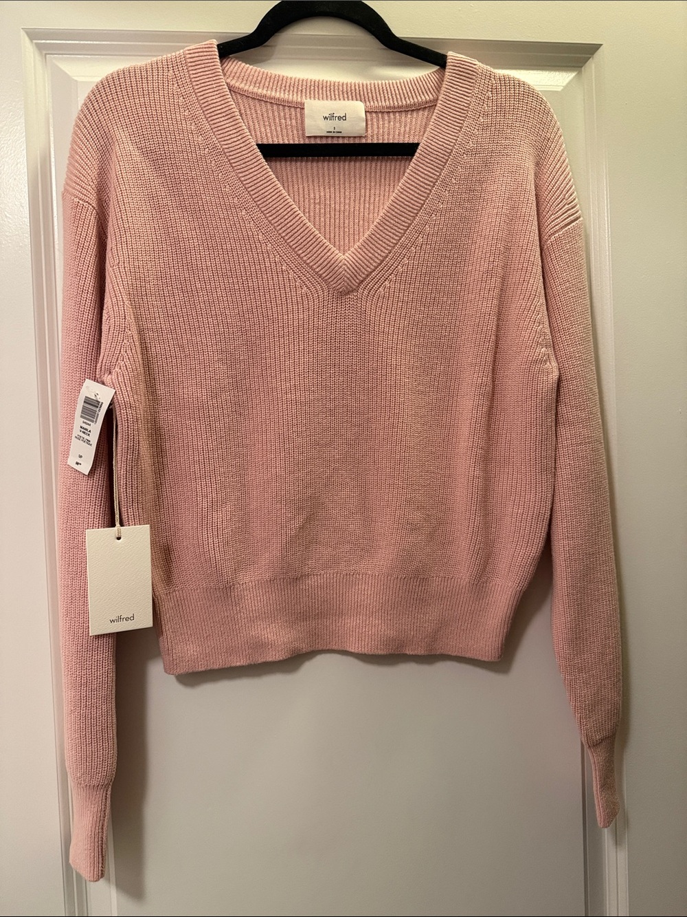 Wilfred Blush Pink V-Neck Ribbed Sweater
